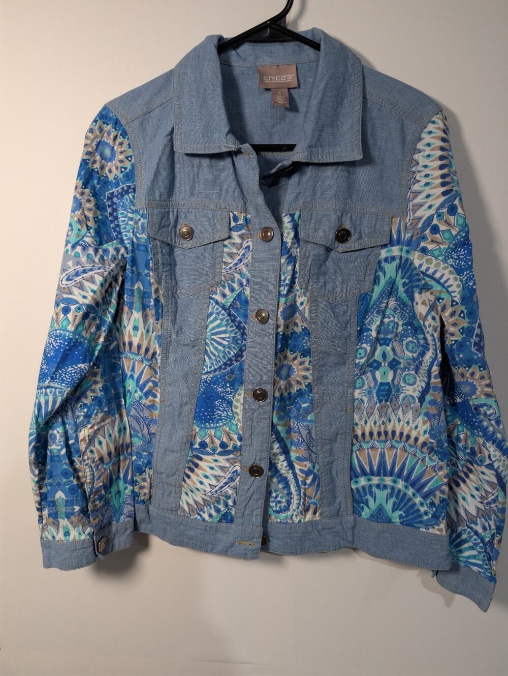 Chico's Women's Chambray Jacket Button Front Pockets Blue Cardigan Size Medium 1